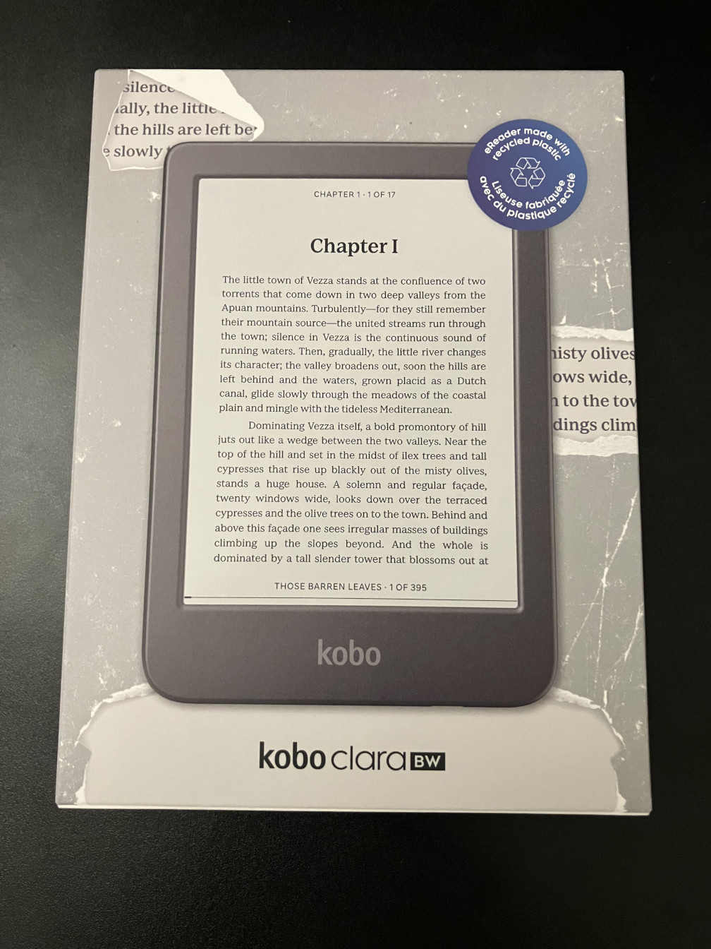 Front of Kobo Clara BW box